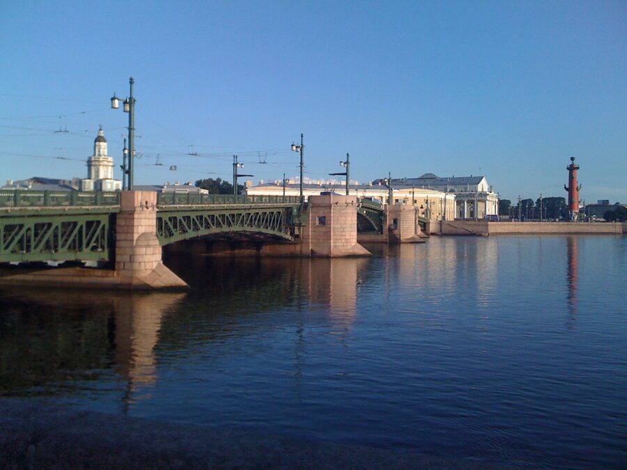 Дворцовый мост