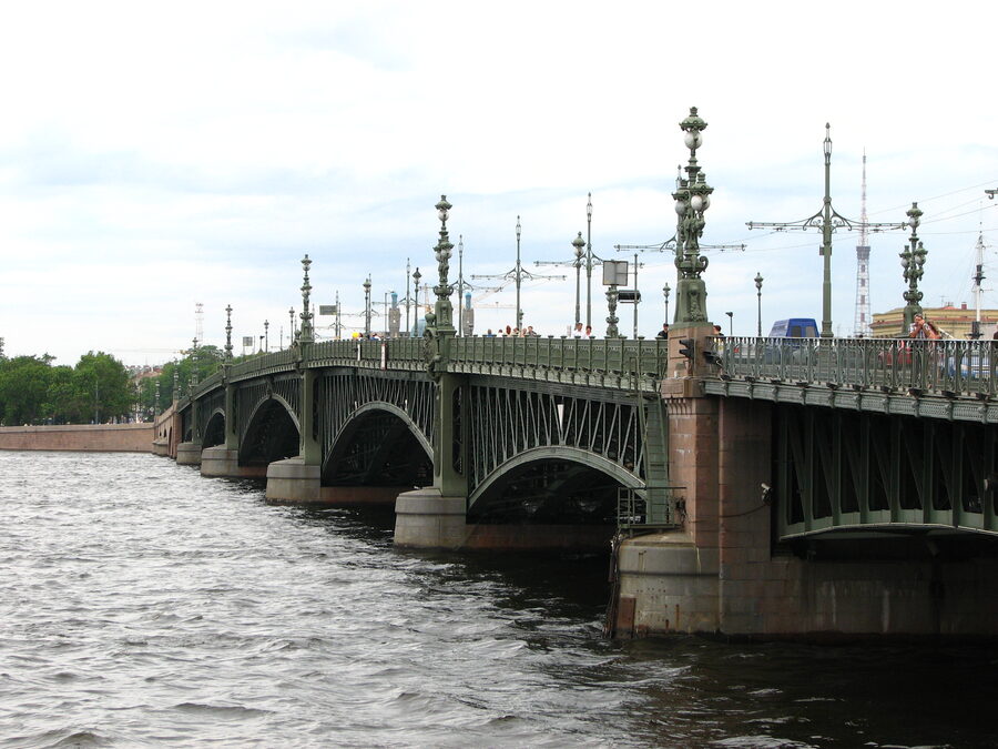 Троицкий мост