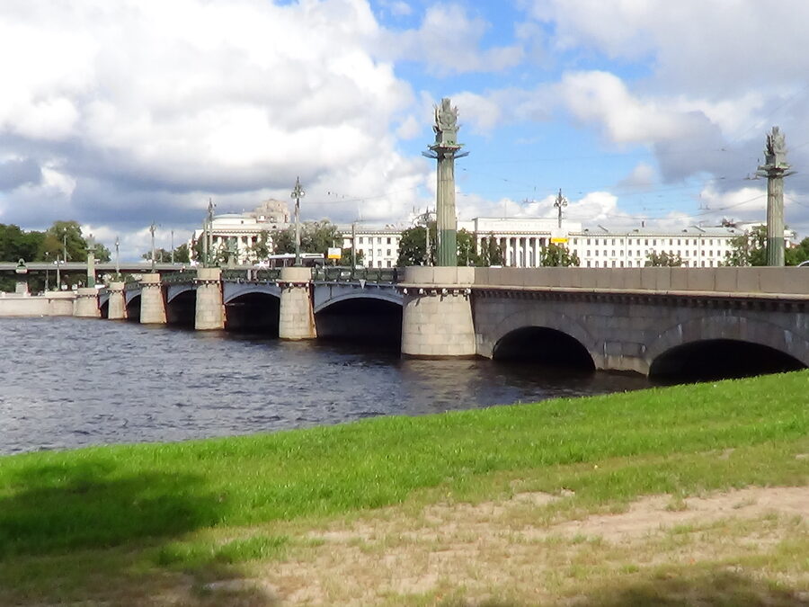 Ушаковский мост